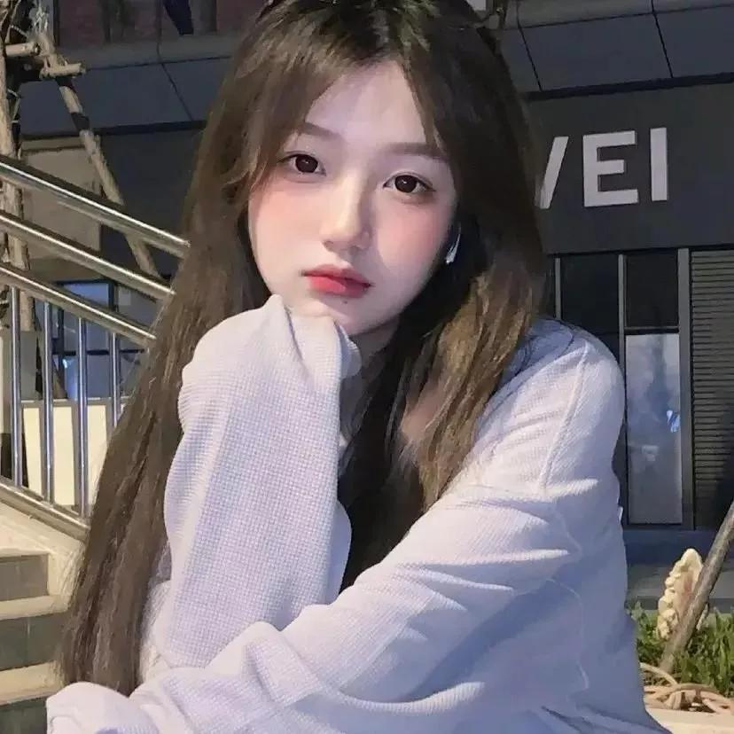 轻纱拂面，如画眉月。玉颜轻纱 温婉轻裳 蝶舞轻纱 轻纱雾影照 雾轻纱 温柔轻纱 