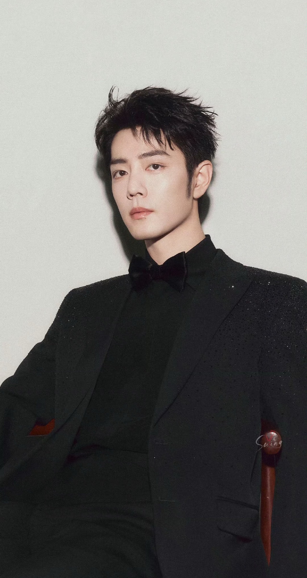 关于肖战的商业价值，数据已经不需要再证明了——能出现在预热大屏点亮、亚洲第一屏剪