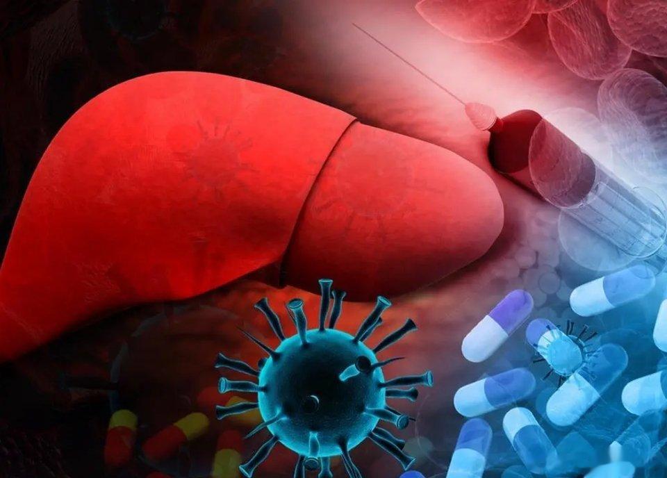 肝病都是拖出来的，晨起若有4个表现，或是肝在“求救”，别大意1、口干舌燥晨起口干