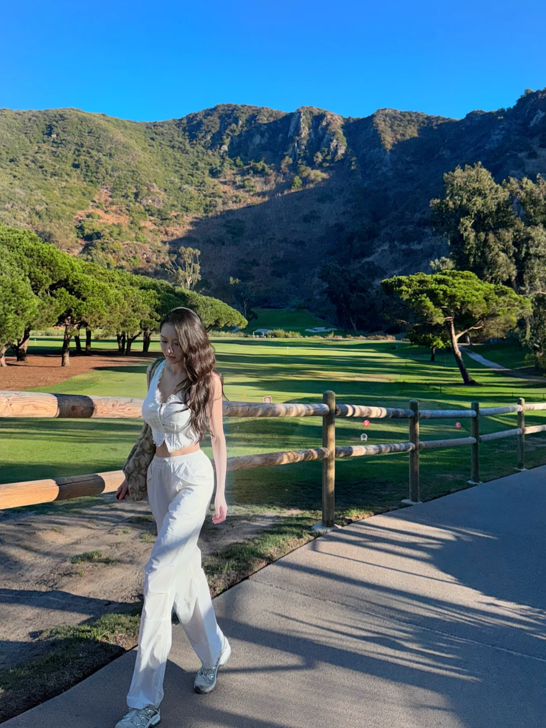 Cali Charm✨Valley by the seaside. 山与海