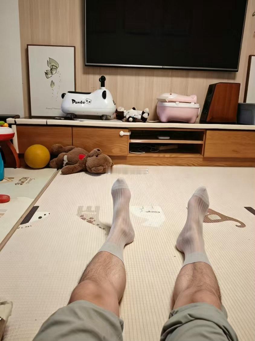 爱吃西红柿的人赚到了其实比西红柿里面的番茄红素还要多的是西瓜。比番茄高好几倍。而