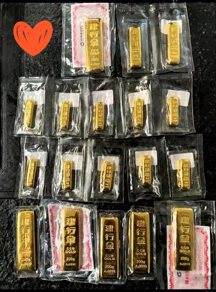 看了今天的金价

让我血压都要飙起来了！

国际金价一晚上就跌了10美元，29号
