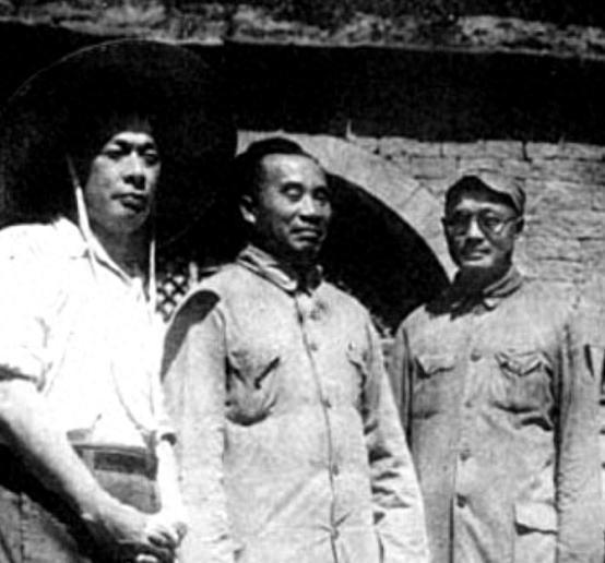 1948年陈毅激动赶赴陕北见毛主席，毛主席一句“我还留着腊肉等你”，情谊深厚感人