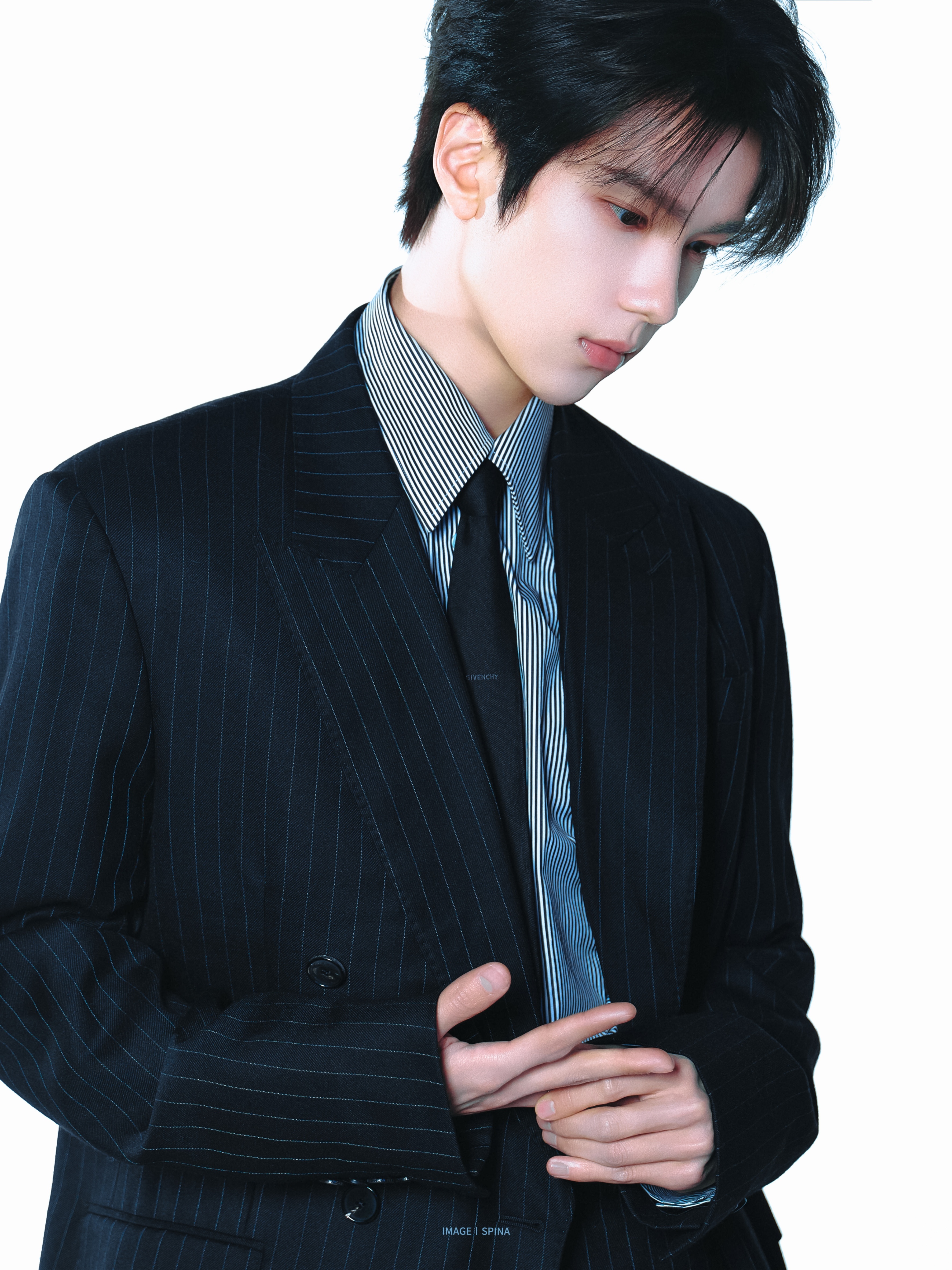 余承恩 yce余承恩天书黎明 yce余承恩顾天 我们的眼睛是最好的相机 瞳孔里绽