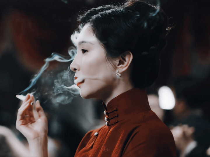 老辈子长剧导演审美发力了电视剧醒来没有快剪乱切的浮躁感，每帧画面都在讲故事，这才