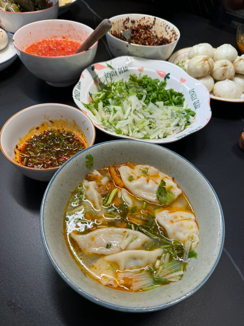 端午安康，饺子吃了，鸡蛋吃了，粽子吃了，真满足 文山