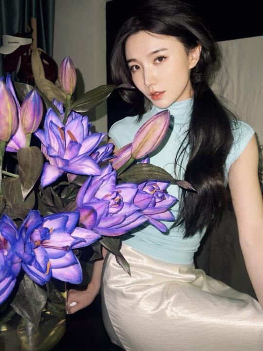 如何跟花合影？夜晚+闪光✨💜