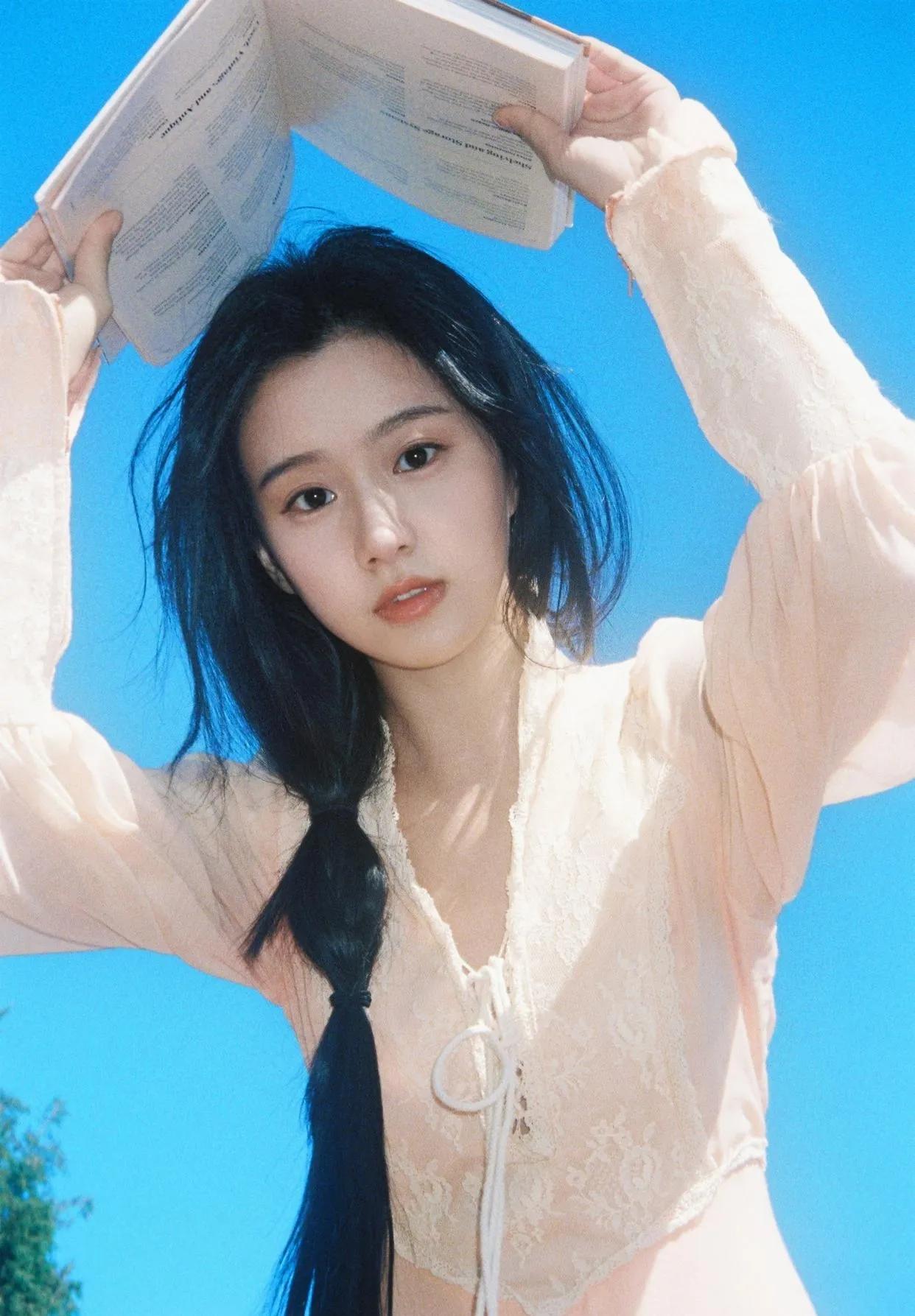 清澈如水！