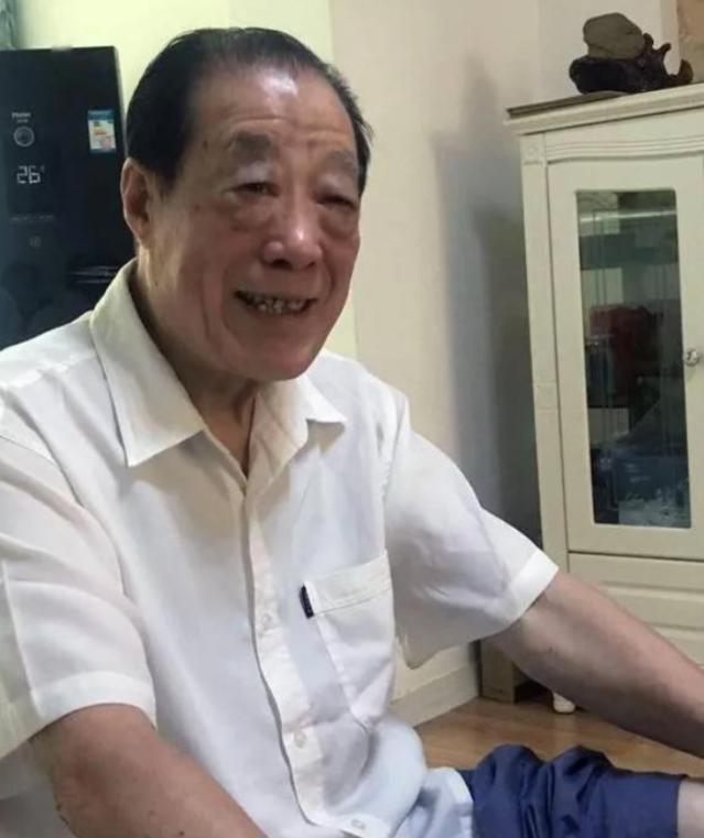 [浮云]1982年，曾经闻名全国的战斗英雄孙玉国被遣返原籍，从副大军区级干部变成