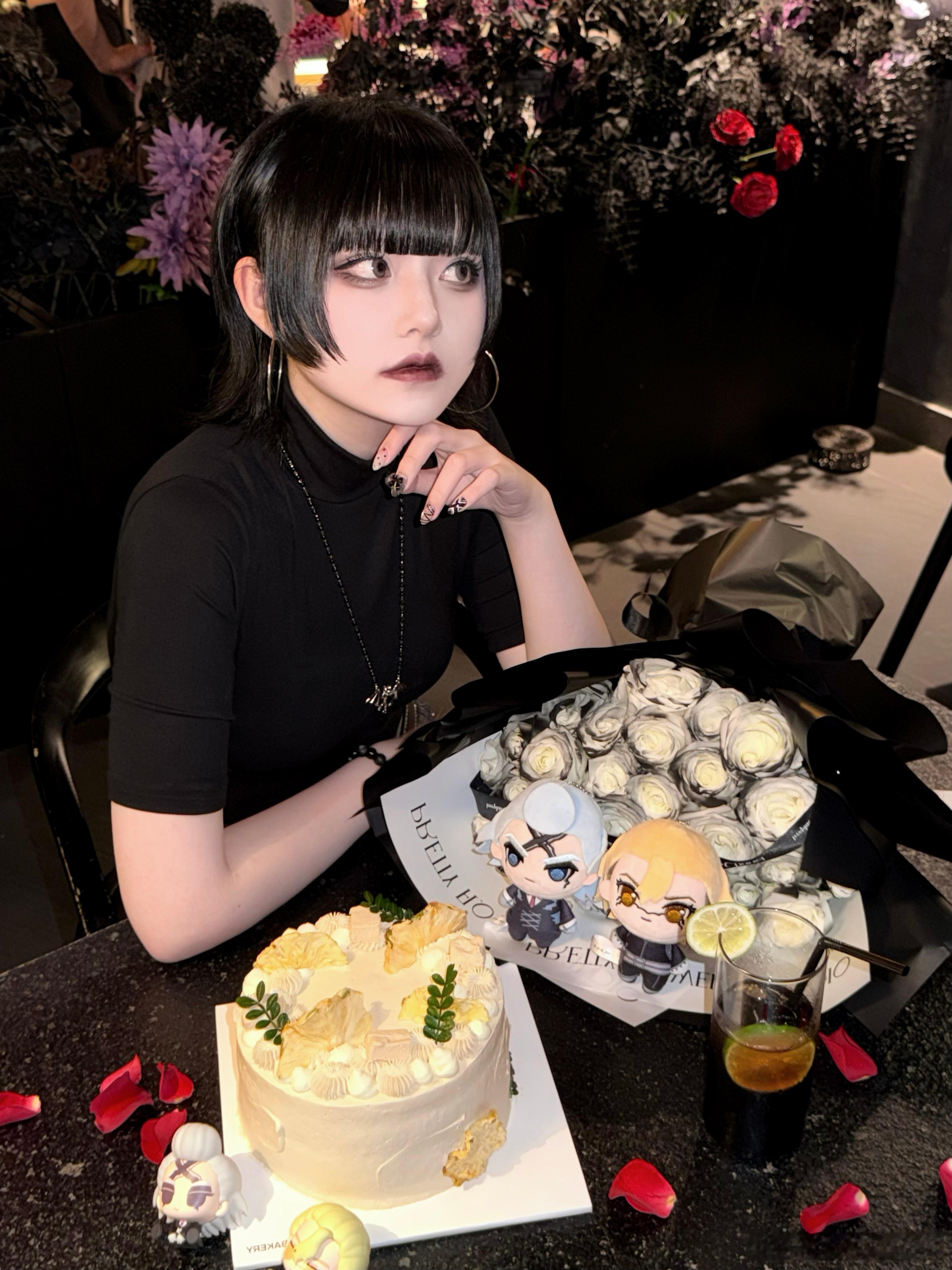 🖤 