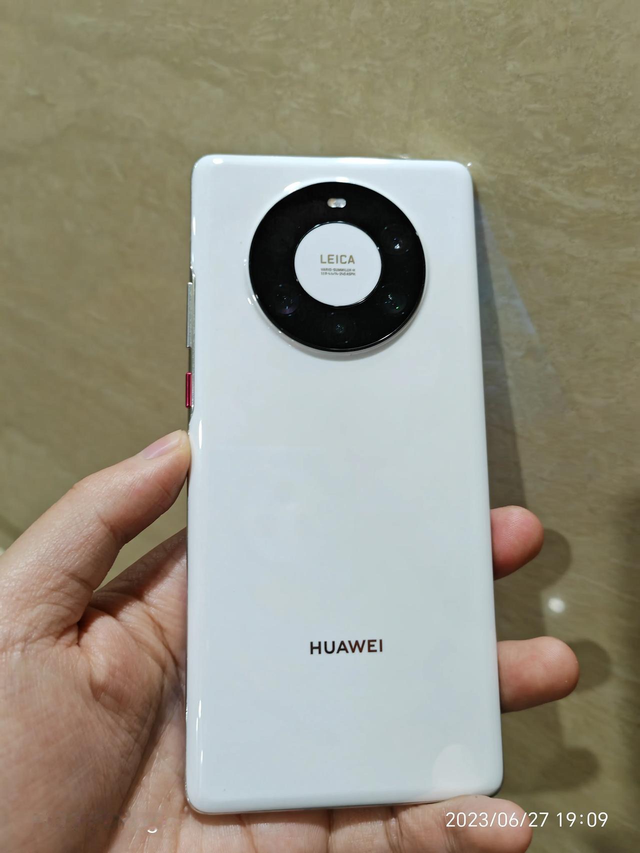 安卓阵营接下去要开始出24GB运行内存手机了，iOS还在6G，鸿蒙也有大量的8G