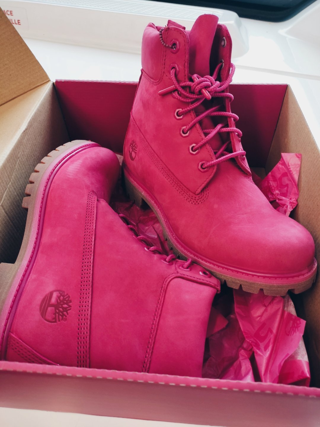 大家冬天穿啥靴子👢？我冬天出国穿的Hunter和Timberland，不想买太