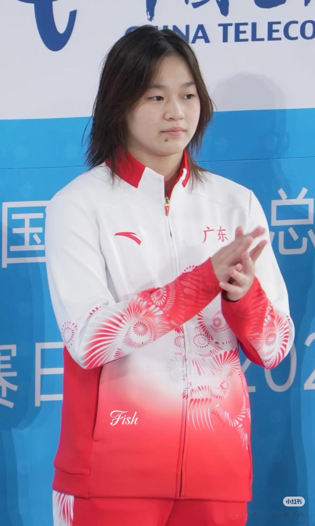 全红婵家那块被传200平的地皮，被喷“特权房”整整半年，结果官方甩出文件：人家走