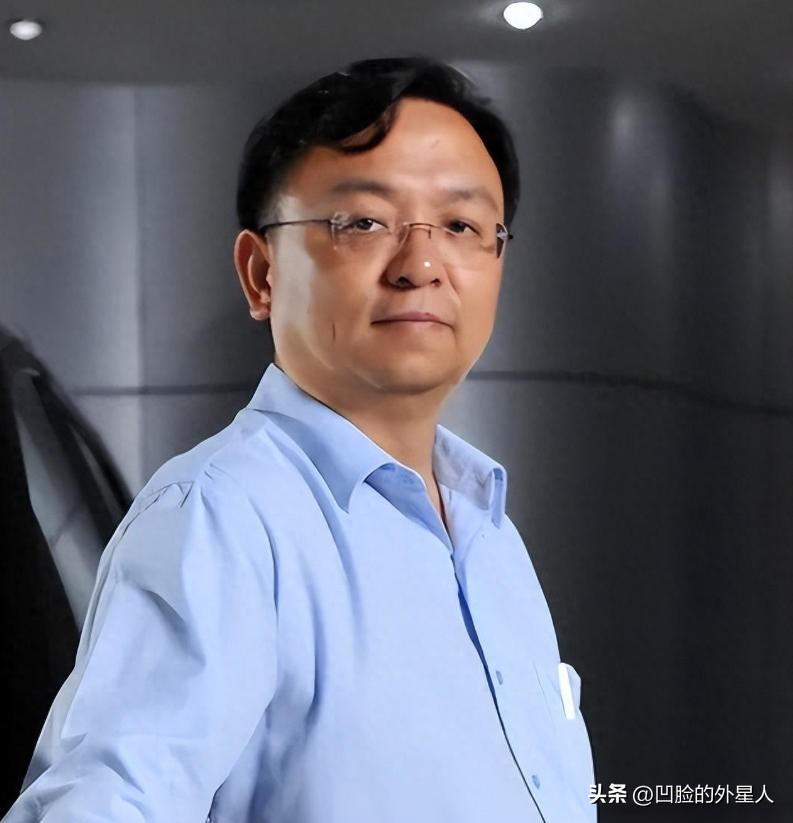 借250万给表弟创业，表弟成中国首富后，大手笔还了他1000亿。

麻烦各位读者