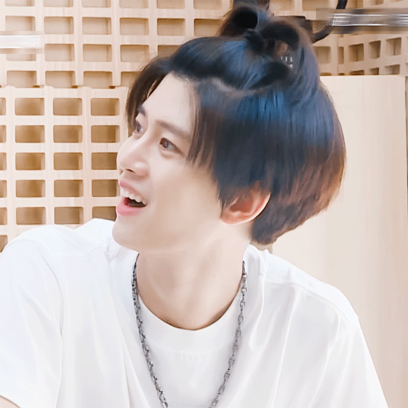 任嘉伦 ❥❥❥ 𝙏𝙊：任嘉伦♡Lᵒᵛᵉᵧₒᵤ♡❥❥❥🌼⁴¹¹ ♡简简单单是