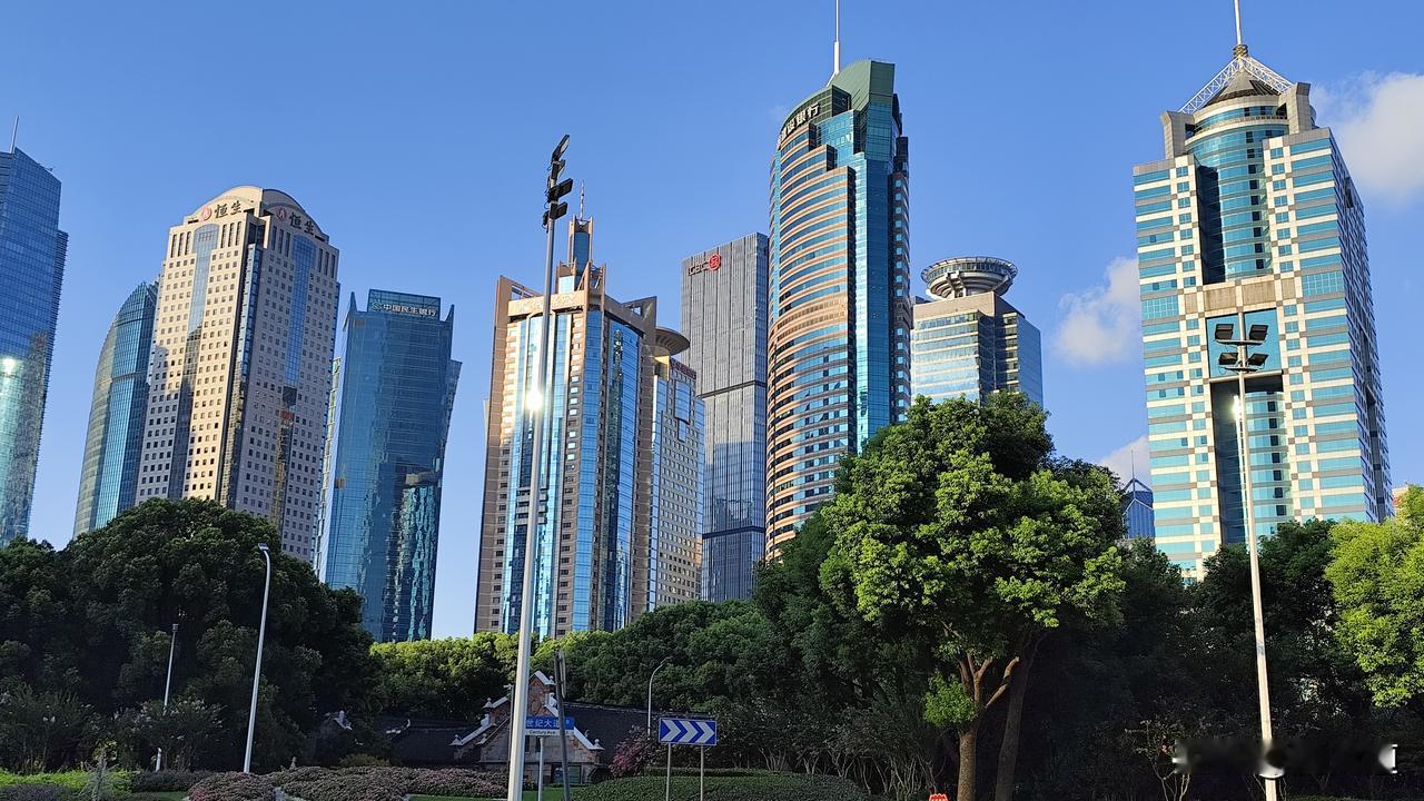 分享你随手拍的风景陆家嘴都市一角