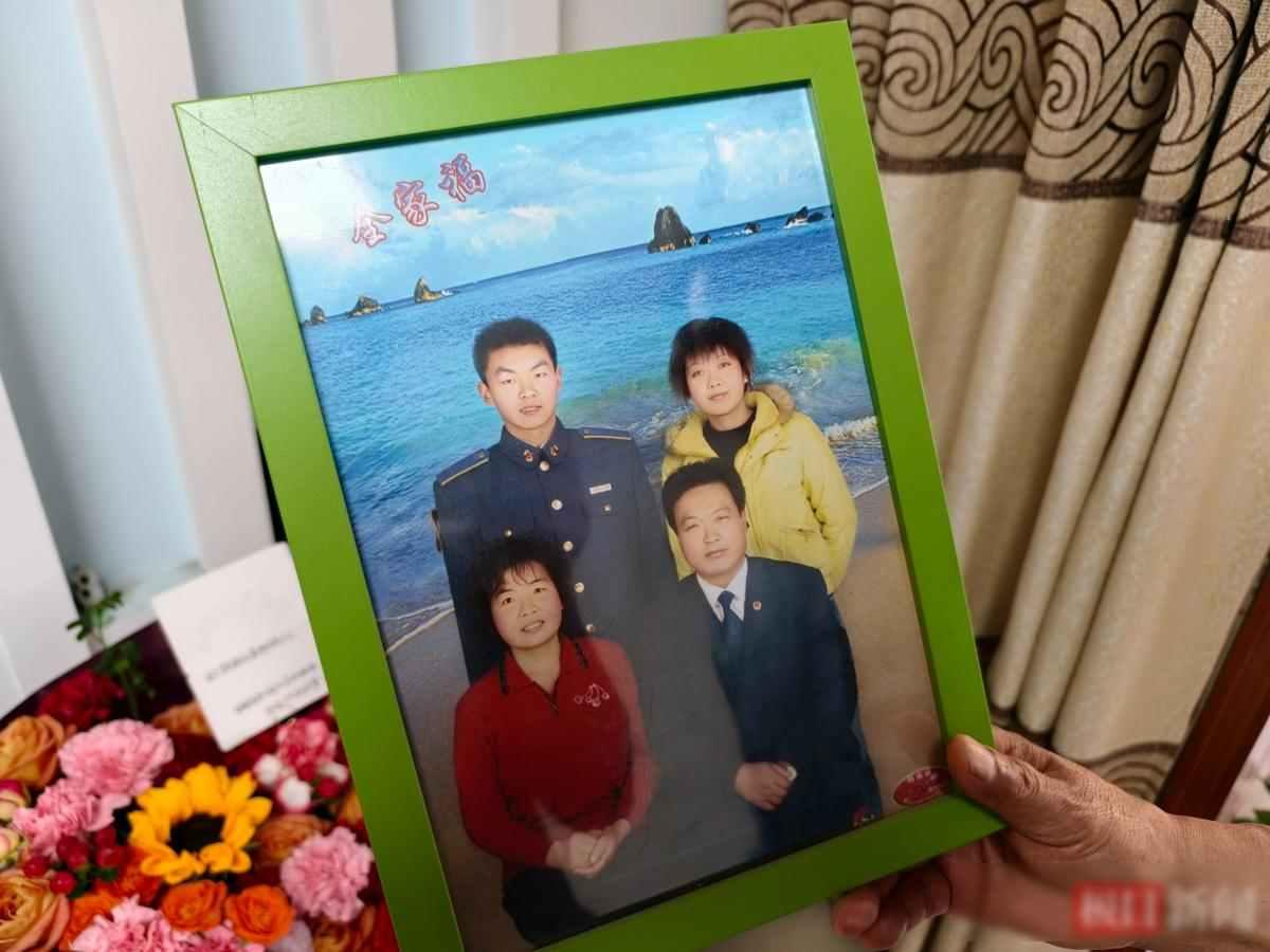 甘肃白银一个普通教师家的孩子，上了太空却先找家乡，他带了封没拆的家信

5月24