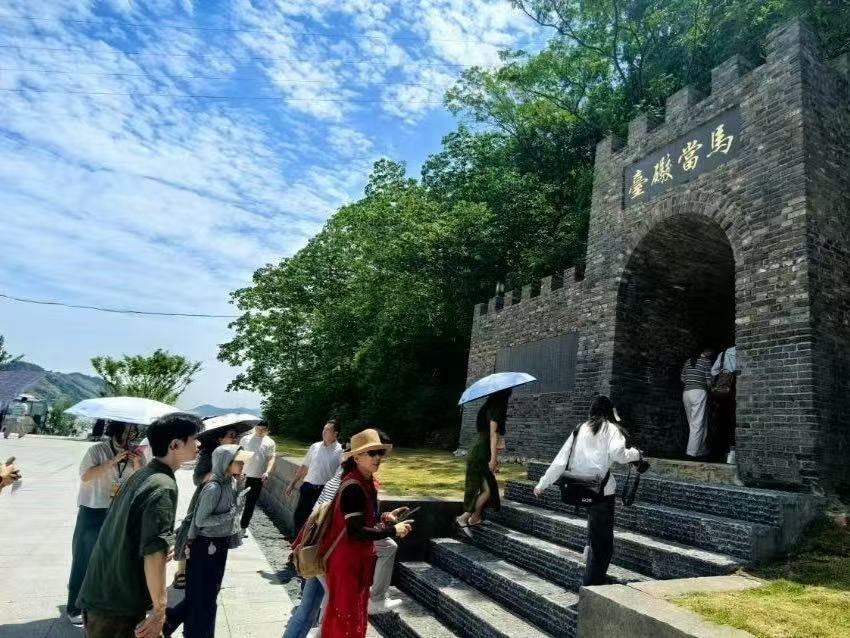 【赴江西马当要塞回望百年江防记忆游马当要塞文化园读懂江西红色文脉】 万里长江奔流