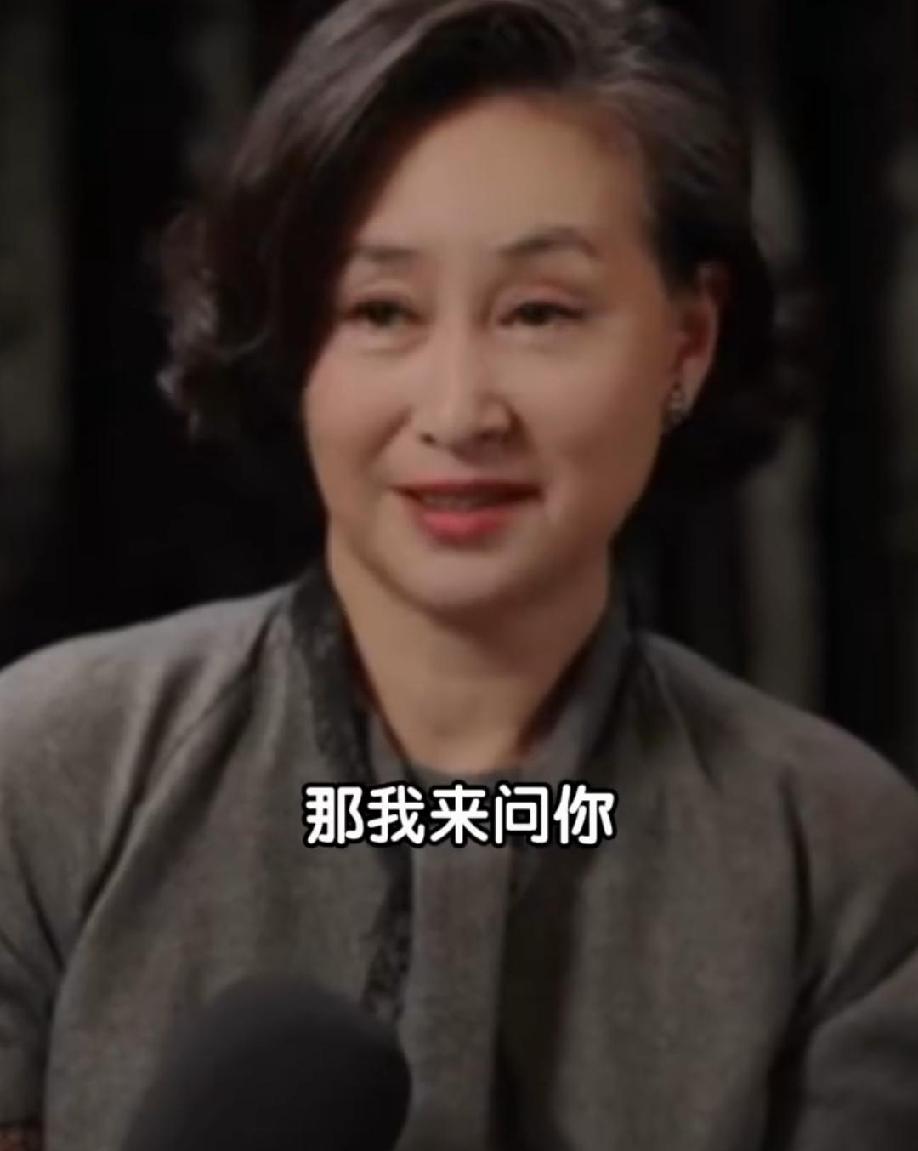 认知改变命运！
章泽天在访谈赌王之女何超琼时，谈到如何对待利用身边人脉这件事的看
