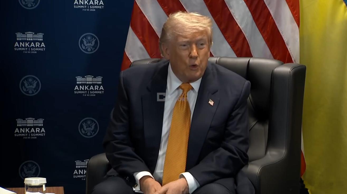 特朗普表示美国将授予乌克兰生产爱国者导弹的许可证，这样小泽就没法抱怨美国给的不够