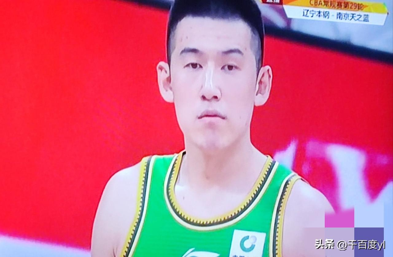 辽宁男篮战胜南京队
3月23日晚辽宁本钢男篮坐镇主场迎接南京天之蓝男篮的挑战。辽