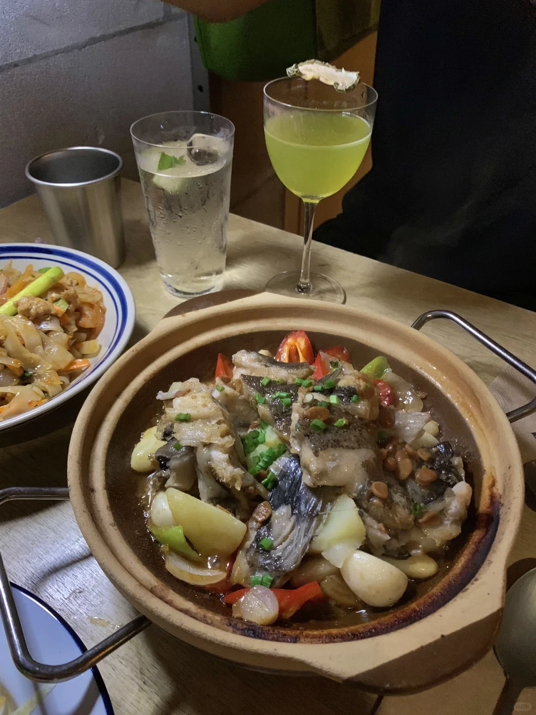 “喝酒易饿”体质！真的很喜欢菜多的小酒馆！