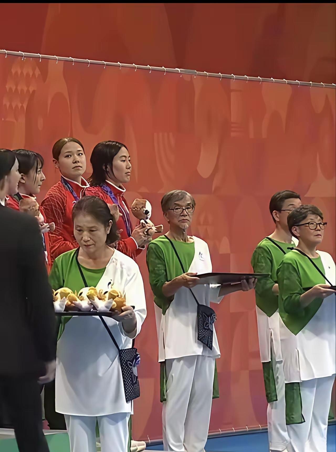从亚运会的义工可看出
小日子的老龄化确实严重
20年后中国举办国际赛事
是不是也