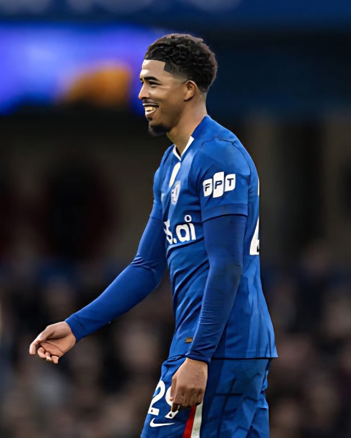 韦斯利·福法纳谈他的转会费如何影响了他：“我之前想做的太多。我太想证明这个价格是