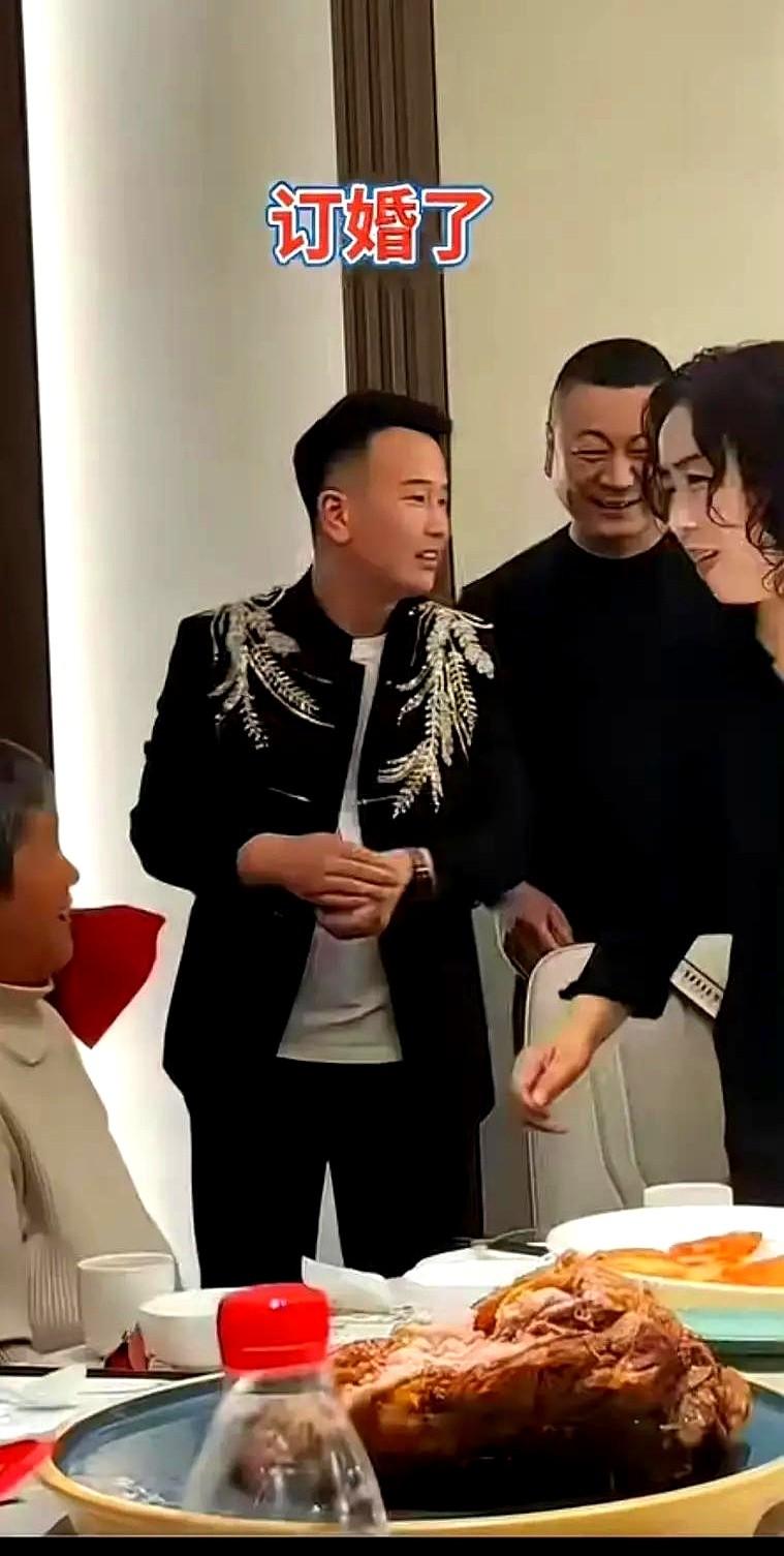 陈亚男真订婚了，这次不是旧闻！

别再传那些2022年、2023年的老图了，人家