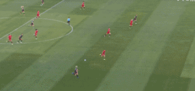 不妙！澳大利亚女足率先破门，1-0中国女足。
这场半决赛踢到上半场第17分钟时，