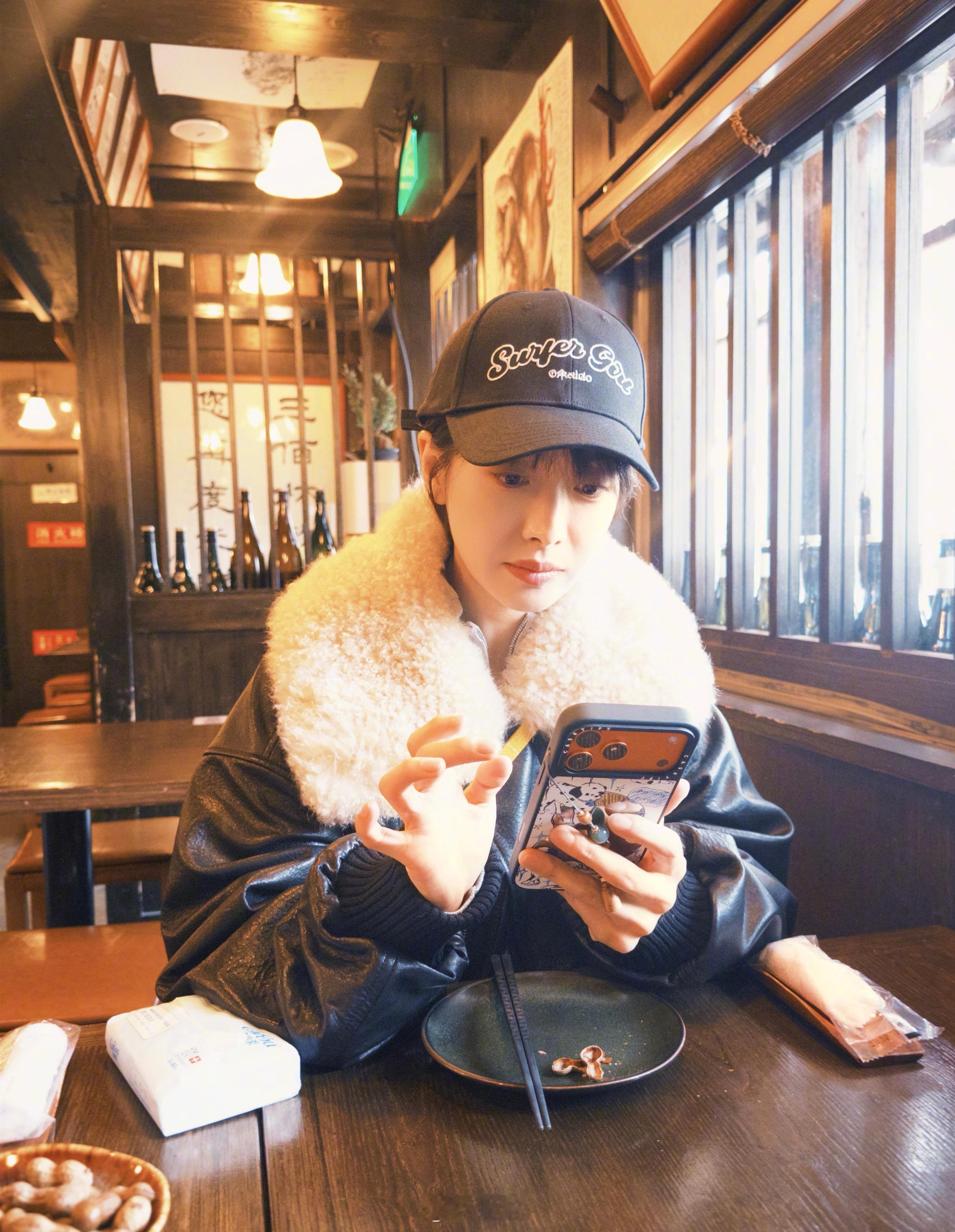 iPhone到底哪里好？为啥明星几乎都用iPhone？苹果客服回应电池健康度用到