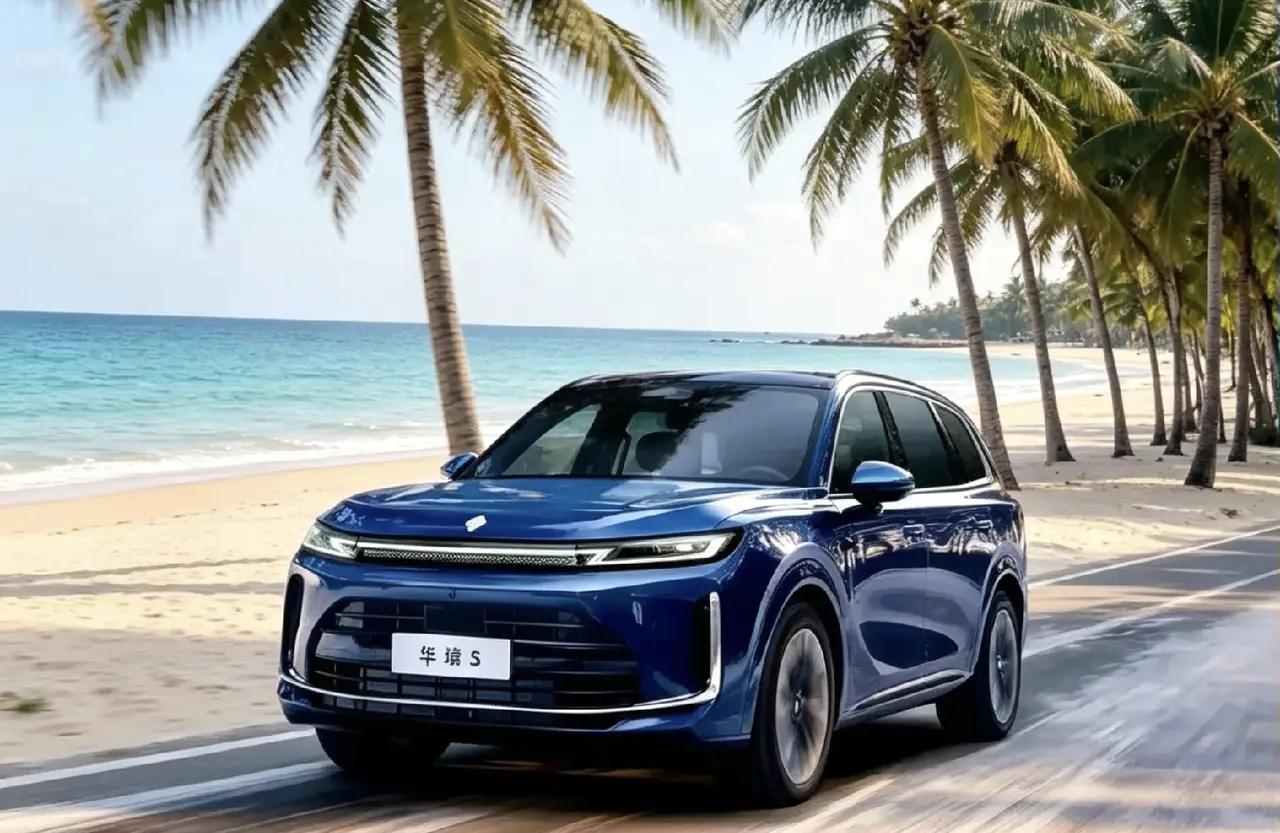 上汽通用五菱华境S，是五菱联合华为乾崑、宁德时代两大巨头，联手打造的旗舰级大六座