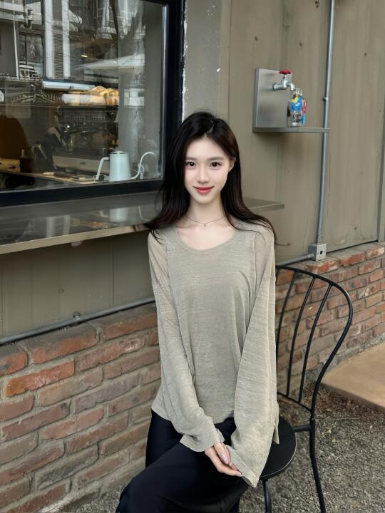女孩子们总是在年轻的时候追寻女人味
