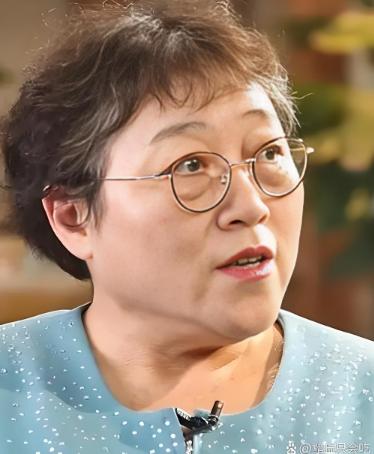 听过一段令人深思的话：
“五六十岁的女人已经没有生理需求了，
还整天嫌男人脏，嫌