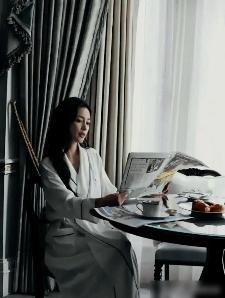 怪不得那些明星高管天天住酒店。以前总觉得是有钱烧的，现在才明白，人家这是把“税务