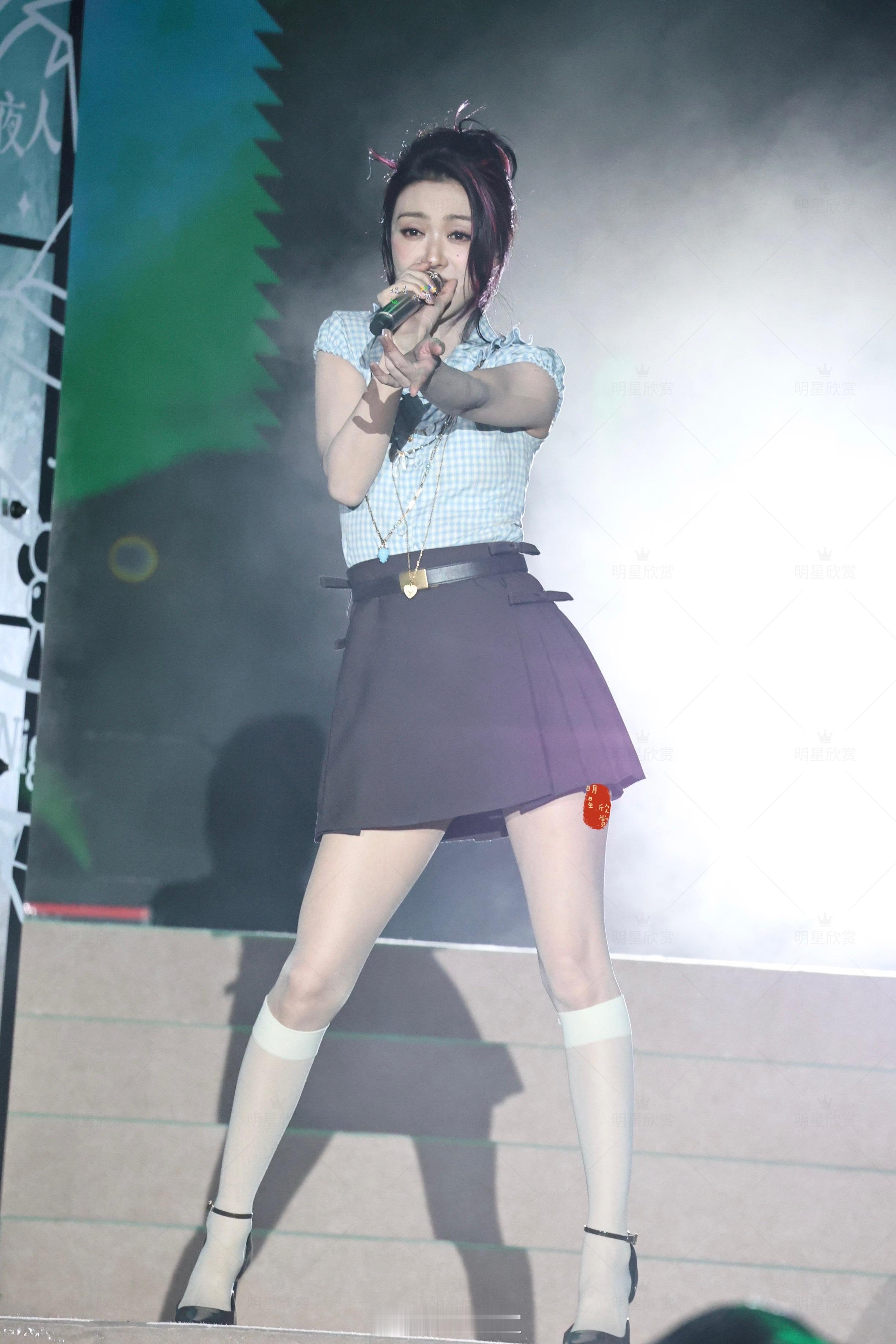 薛凯琪260816夜人节表演生图 