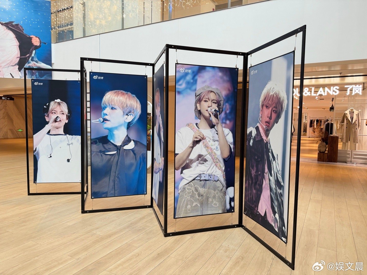 边伯贤微博痛楼 边伯贤为粉丝准备了满满的惊喜，线上三十多张新图一次看够，线下还有