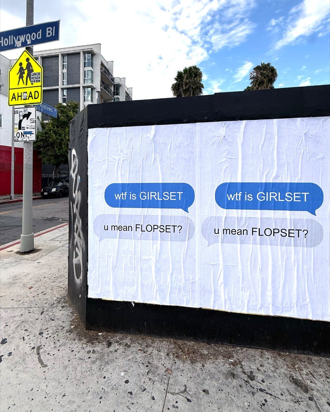 ‼️💅GIRLSET 在洛杉矶街头为新单曲《CHAT》投放的海报中，回应并融入