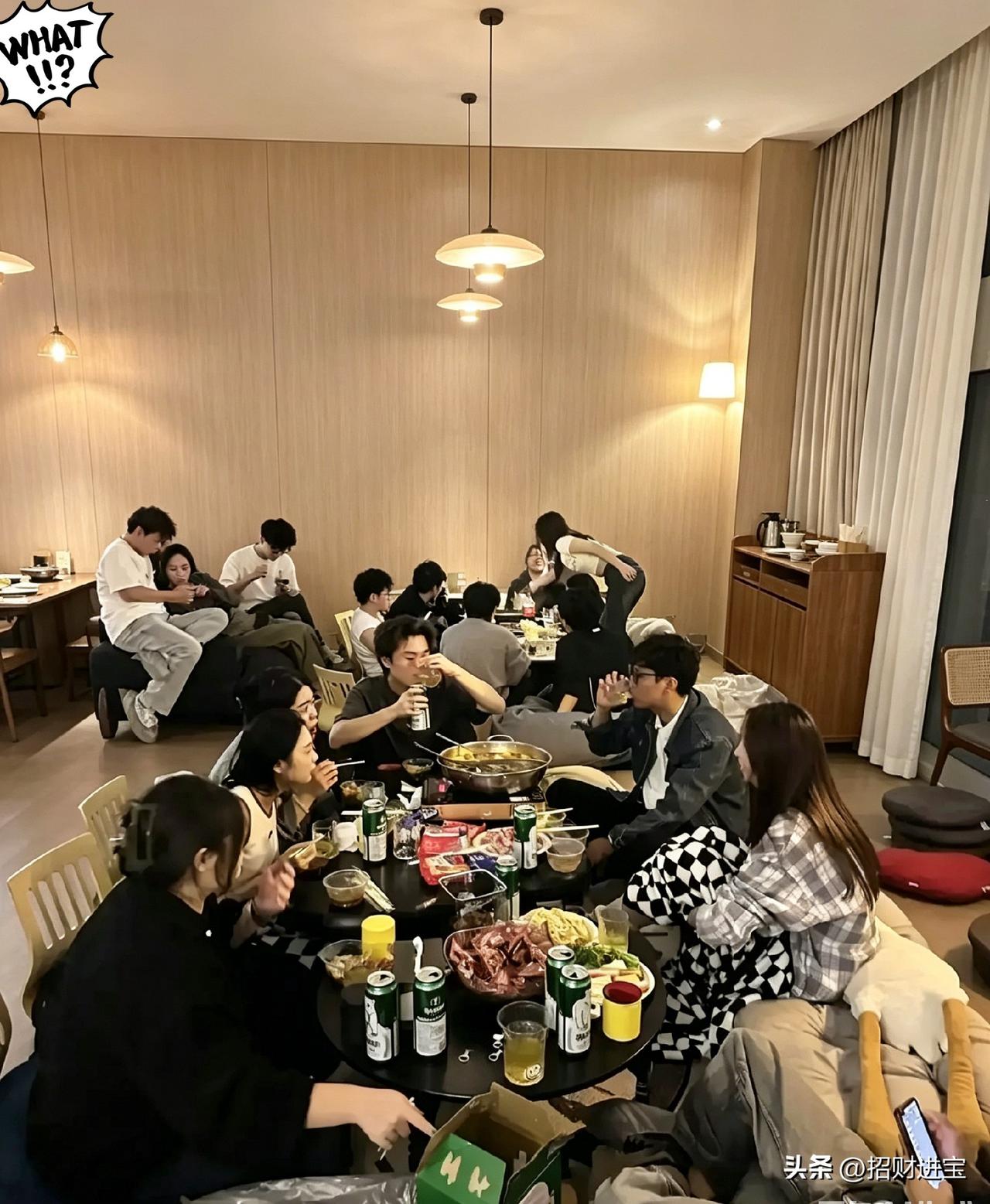 大家都以为现在大环境不好，钱难赚，直到今天跟两个亲戚聊天，我才彻底明白。一个亲戚