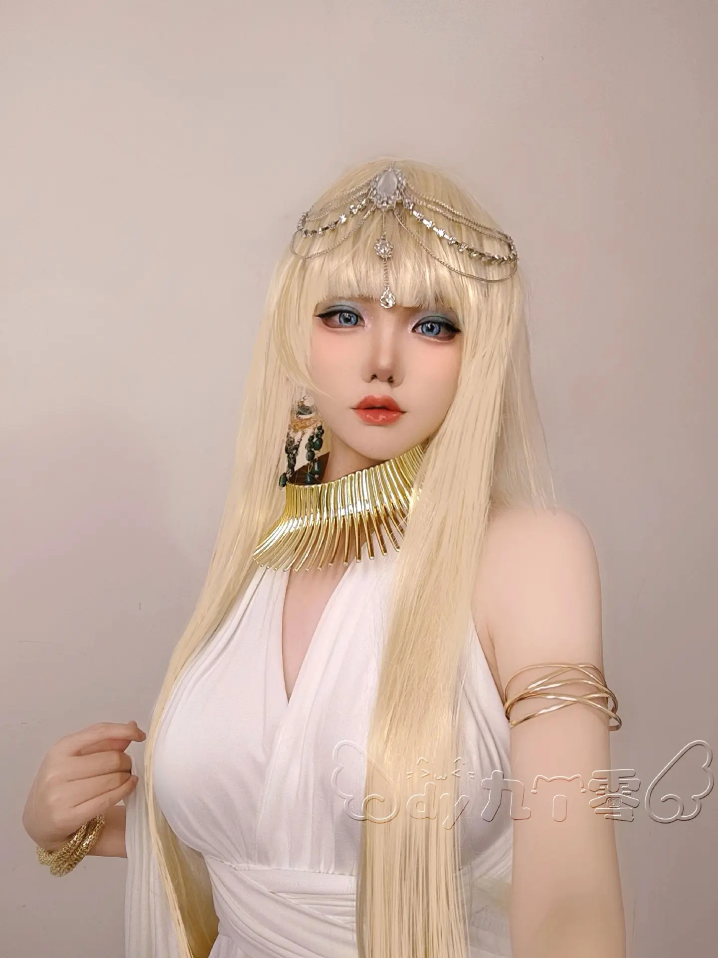 触碰过那个古老年代的人，不要妄想能逃离这宿命的禁锢