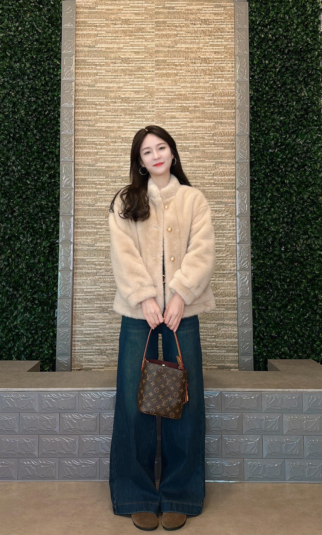 时间的参照物不再是我越来越长的头发而是淡然接受一切的能力冬季穿搭 过年穿搭