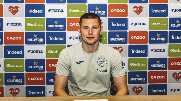 官方：布伦特福德门将瓦尔迪马森续约至2030年