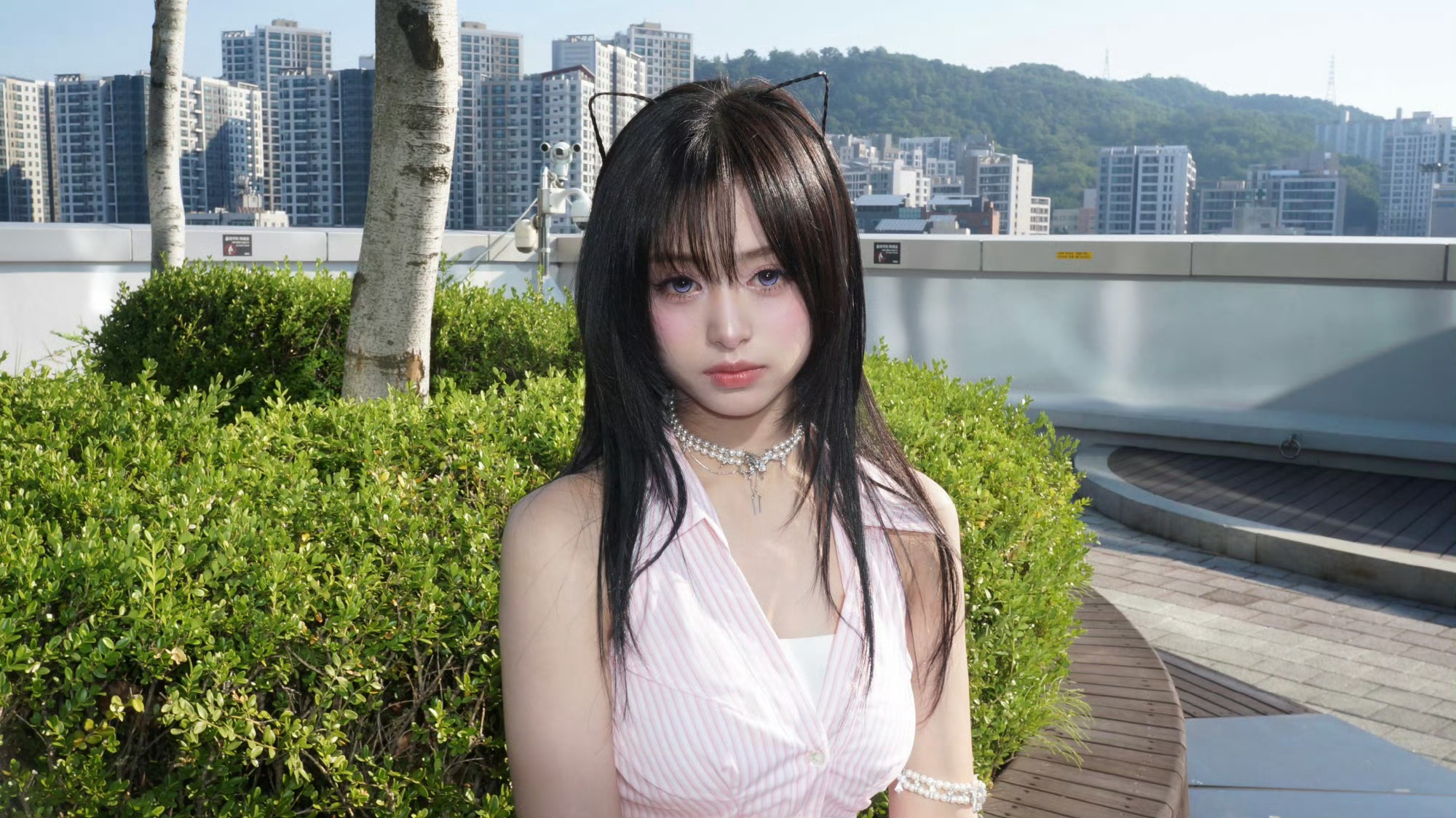 “在这样寒冷的天气里 我会变成你的浪漫降临”   ——AHYEONahyeon丨