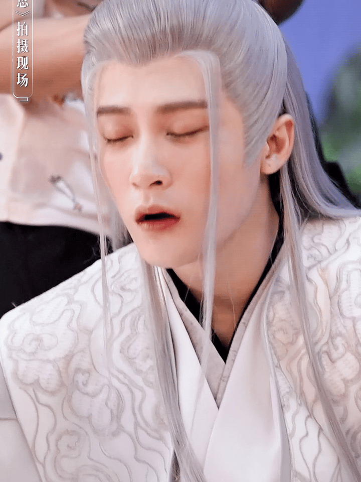 檀健次相柳檀健次长相思 相柳大人怎么这么可爱啊！这也太萌了吧！好想亲一口