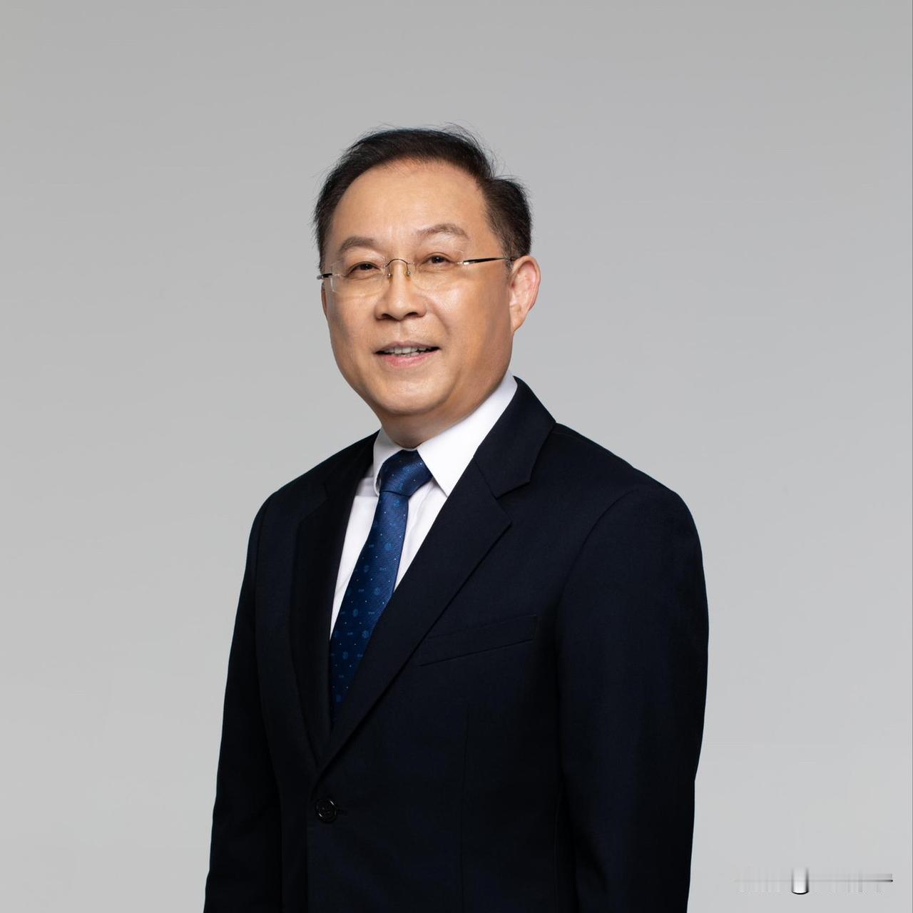 有些人的成功，不是PPT堆出来的，而是真刀真枪、一项项技术硬打出来的。廉玉波，就