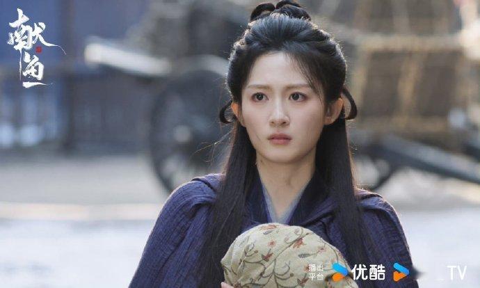 甜妹脸演白切黑的杀伤力   彼岸黑化后的眼神太震撼了，王雅佳用甜妹脸演绎出如此强