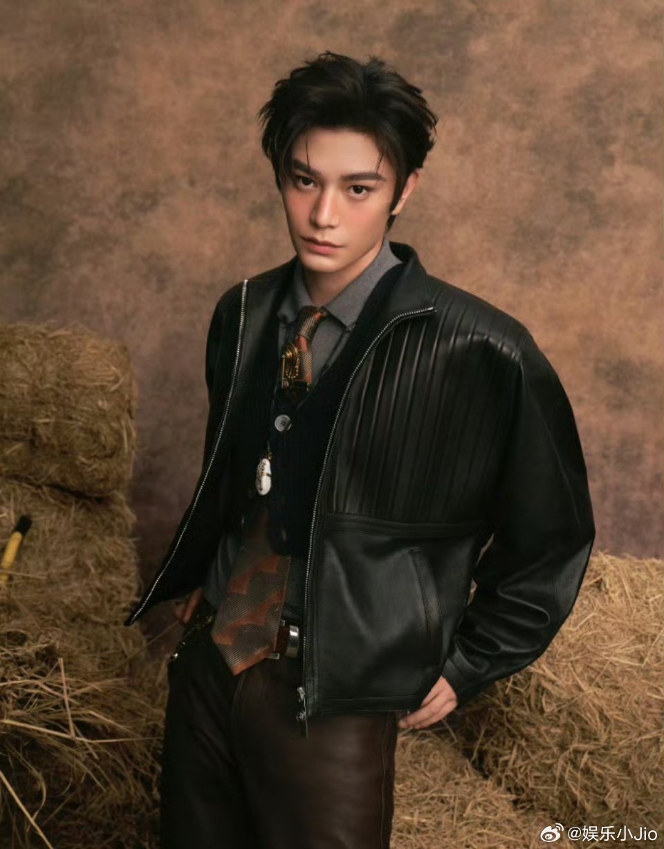 内娱95男明星微博之夜造型图王一博丁禹兮邓为张凌赫宋威龙王安宇陈哲远曾舜晞 