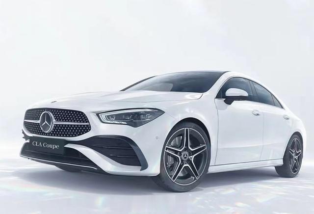 #汽车资讯# 新款奔驰CLA上市 售30.92万元起驰家族入门级四门猎跑车——新