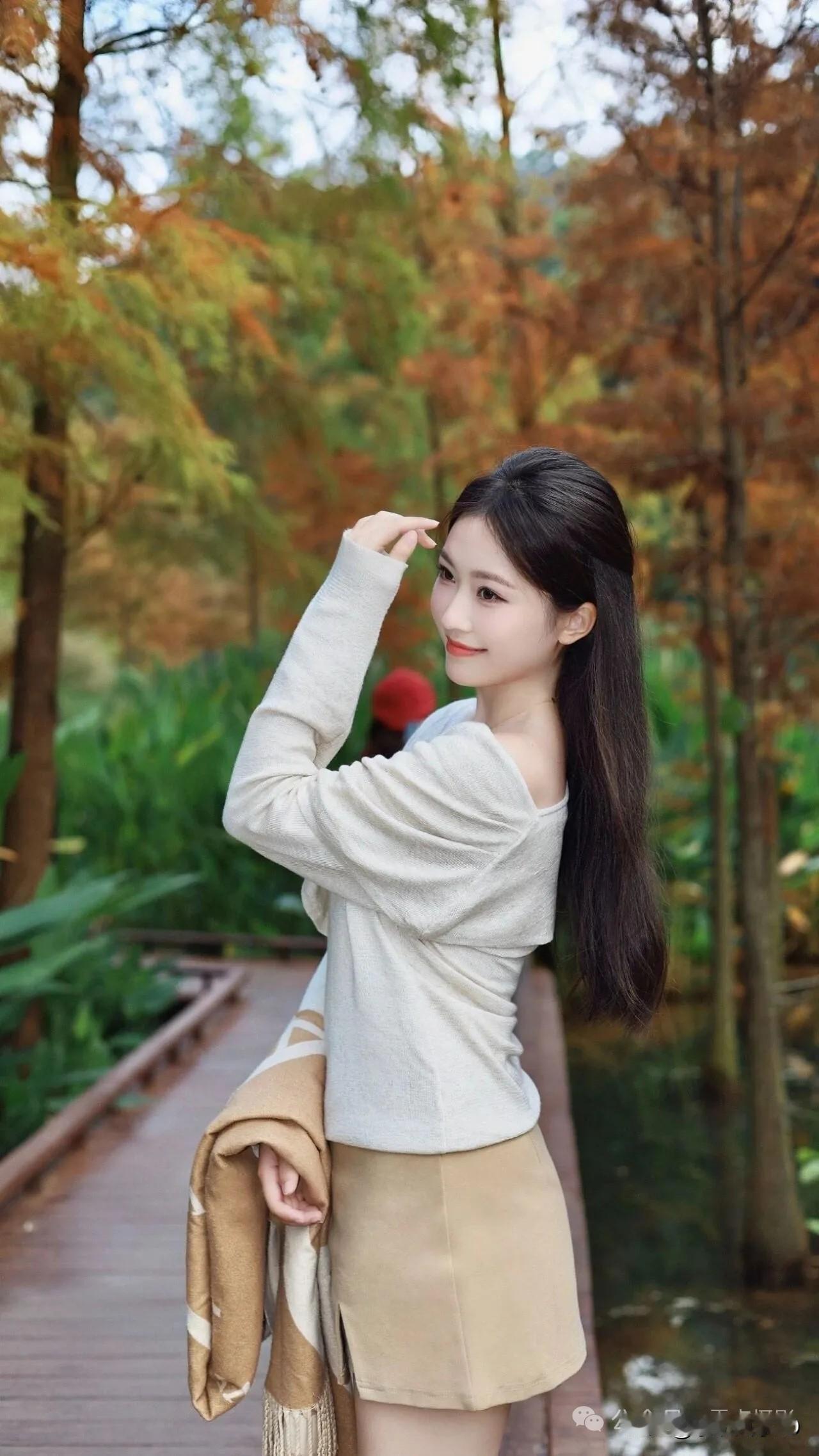 怎样穿搭能显示出温柔的女生气质? 女生怎么搭配服装才能又酷又美 分享一张你拍的云