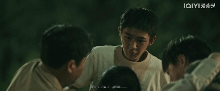 #看不见影子的少年好看##张颂文荣梓杉三搭悬疑口碑#张颂文和荣梓杉主演的看不见影